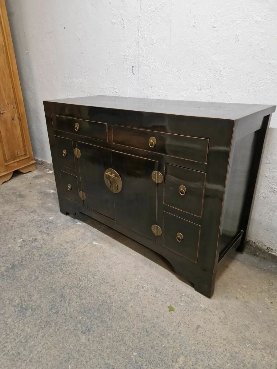 Vintage Chinese black lacquer sideboard, press - Image 4