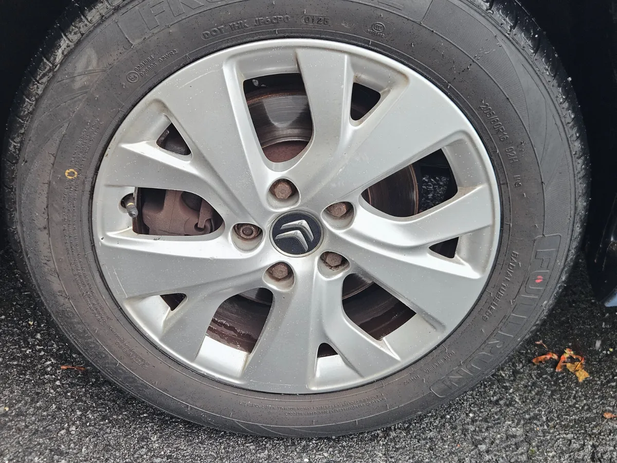 2015 Citroen C4 GRAND PICASSO AUTOMATIC - Image 2