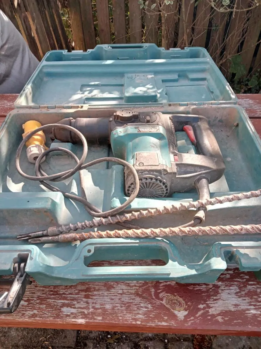 Variety of tools - Image 2