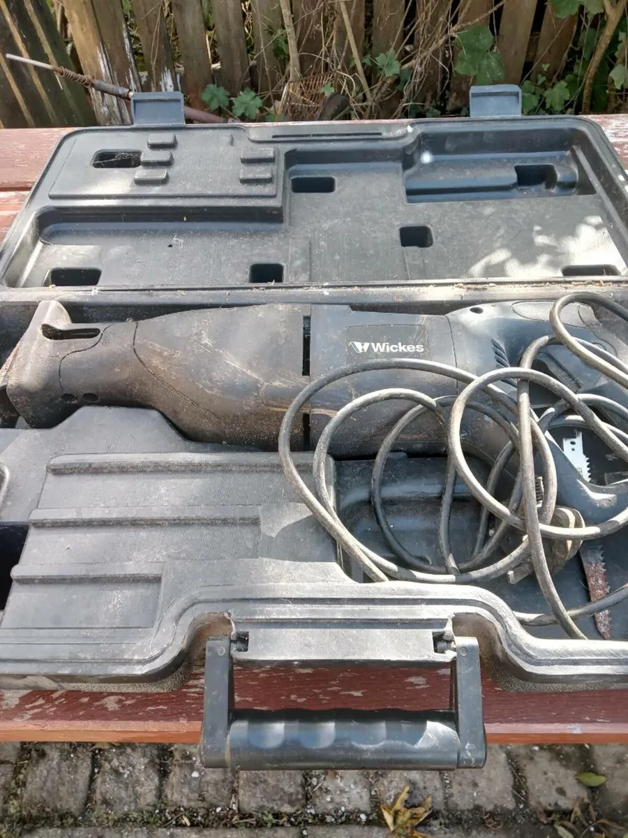 Variety of tools - Image 3
