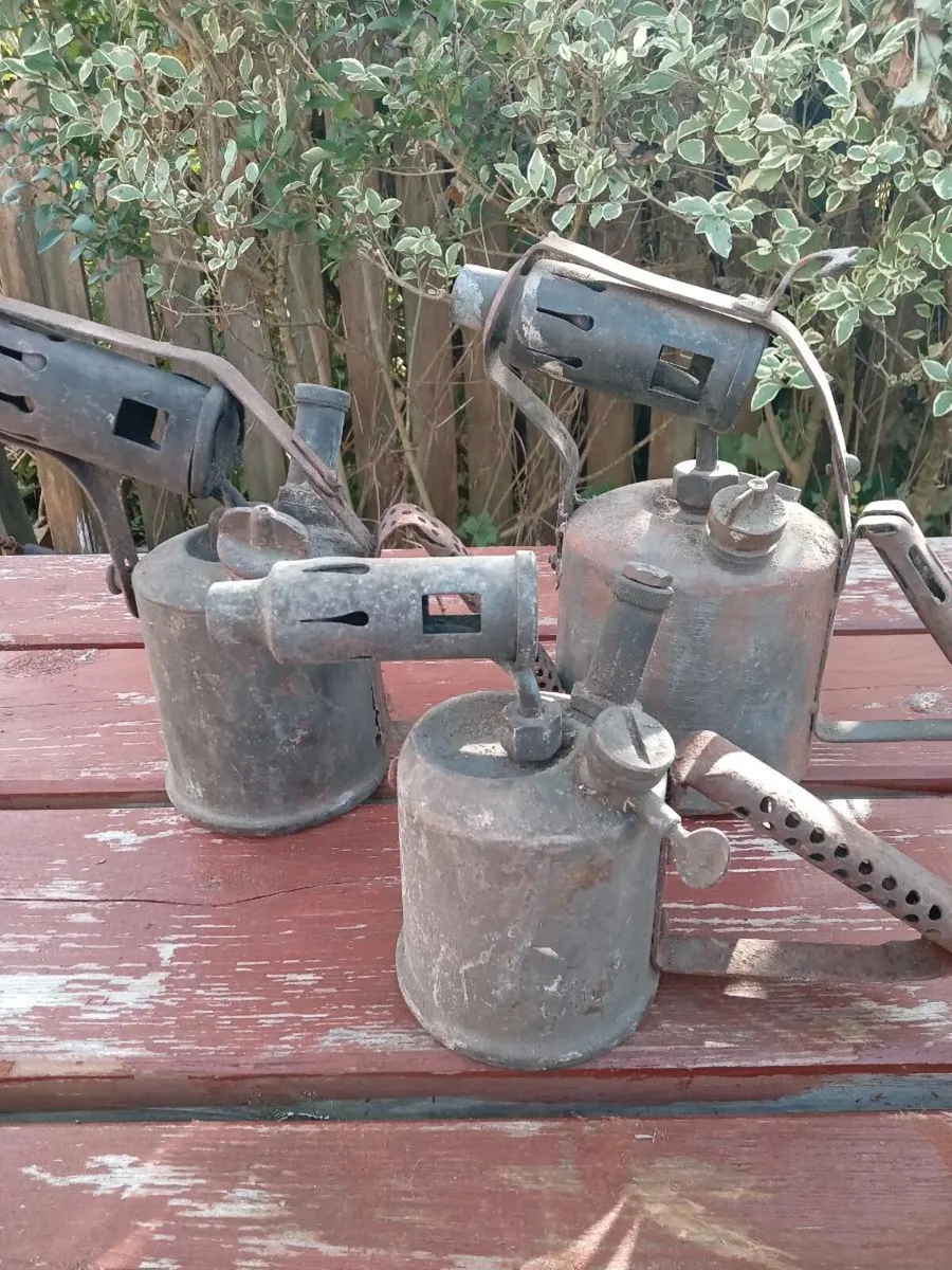 Variety of tools - Image 4