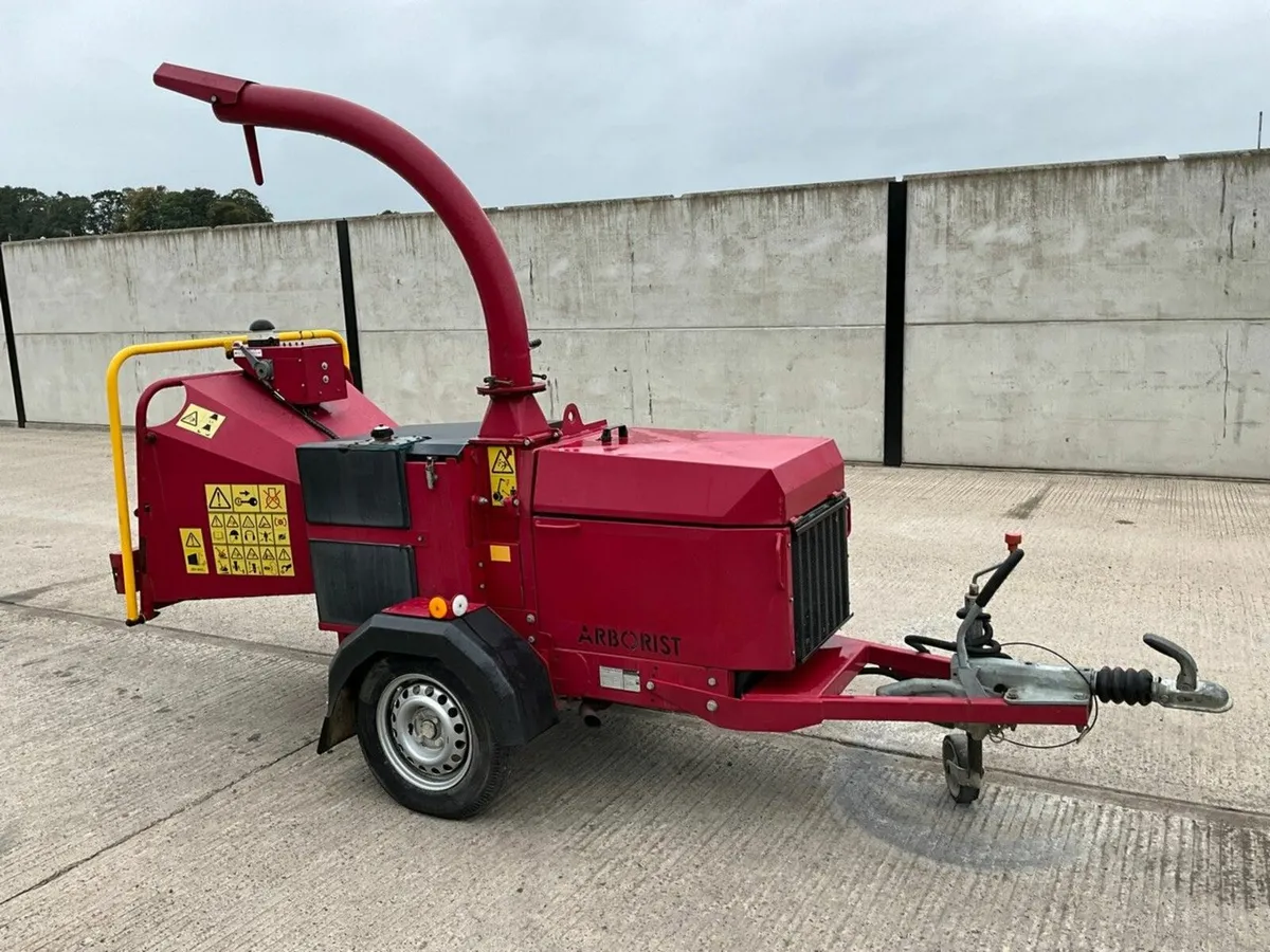GREENMECH FAST TOW WOOD CHIPPER / SHREDDER - Image 1
