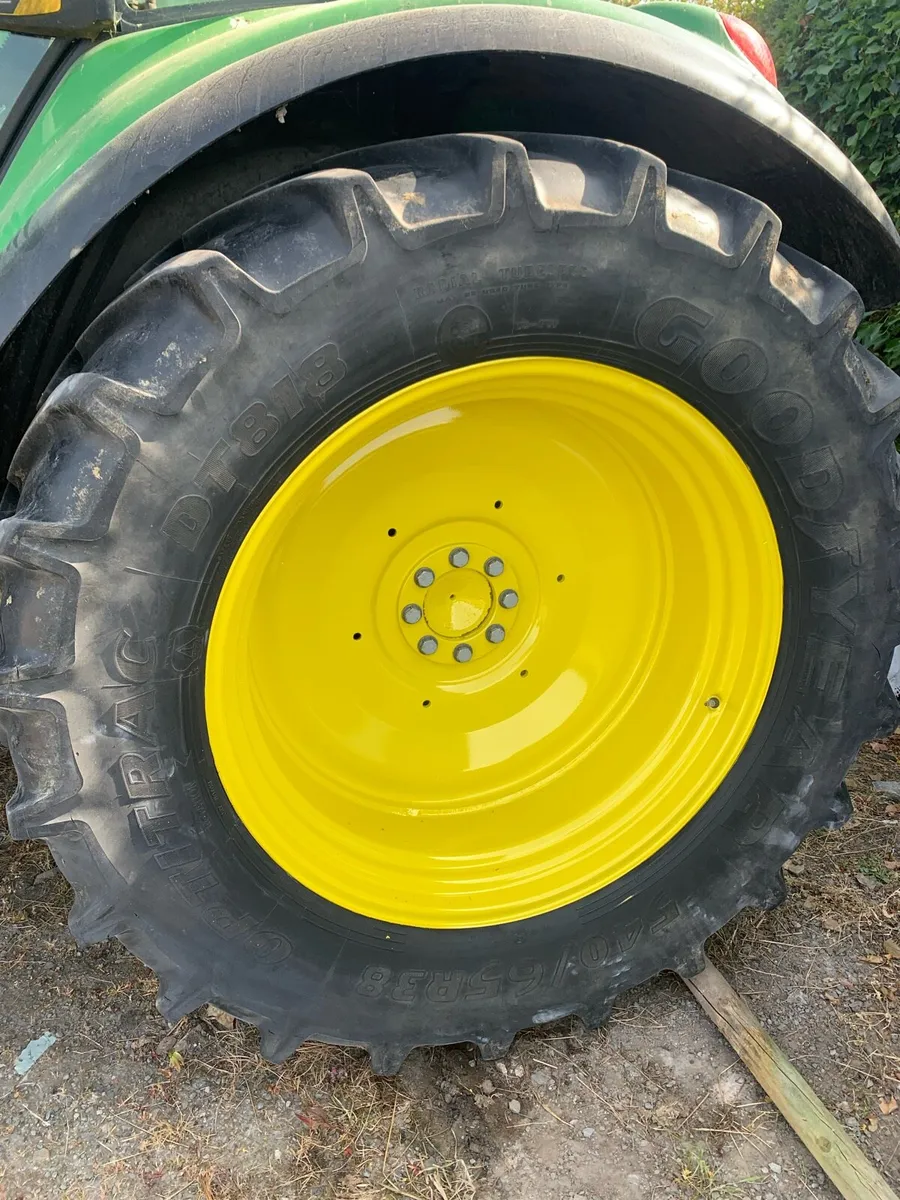 Tractor wheel refurbish - Image 4