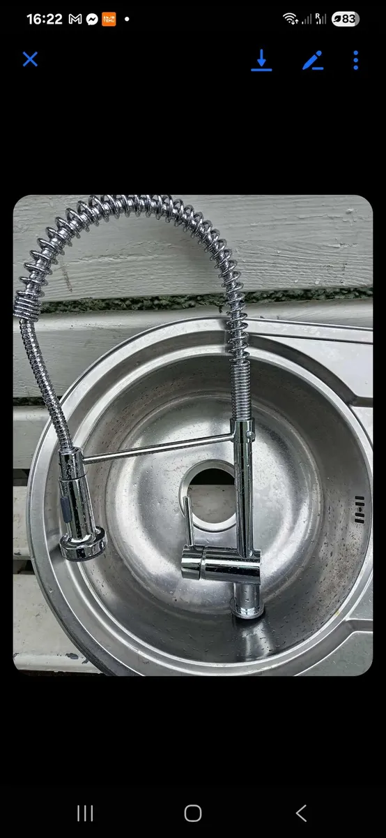 Kitchen sink with tap - Image 2