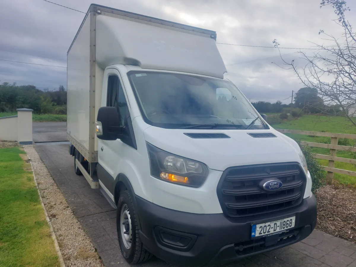 FORD TRANSIT 202' LUTON WITH TAIL LIFT - Image 3