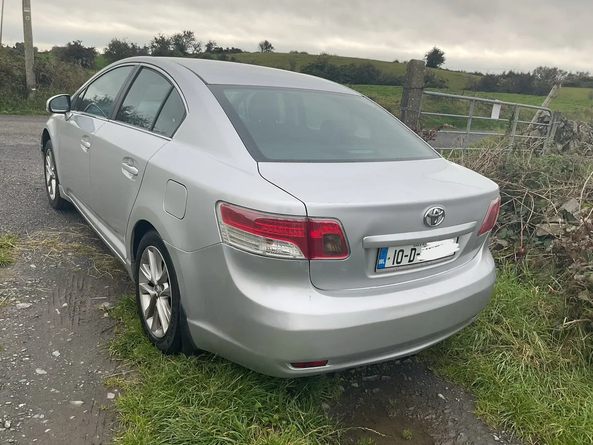 2010 Toyota Avensis - Image 3