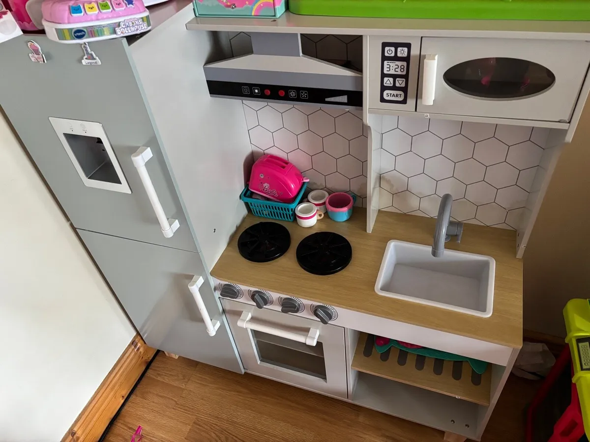 Children wood kitchen - Image 1
