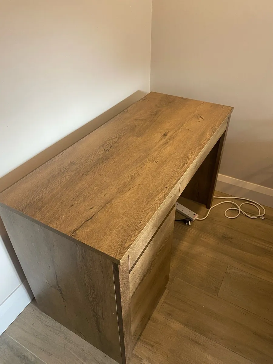 Desk - Image 1