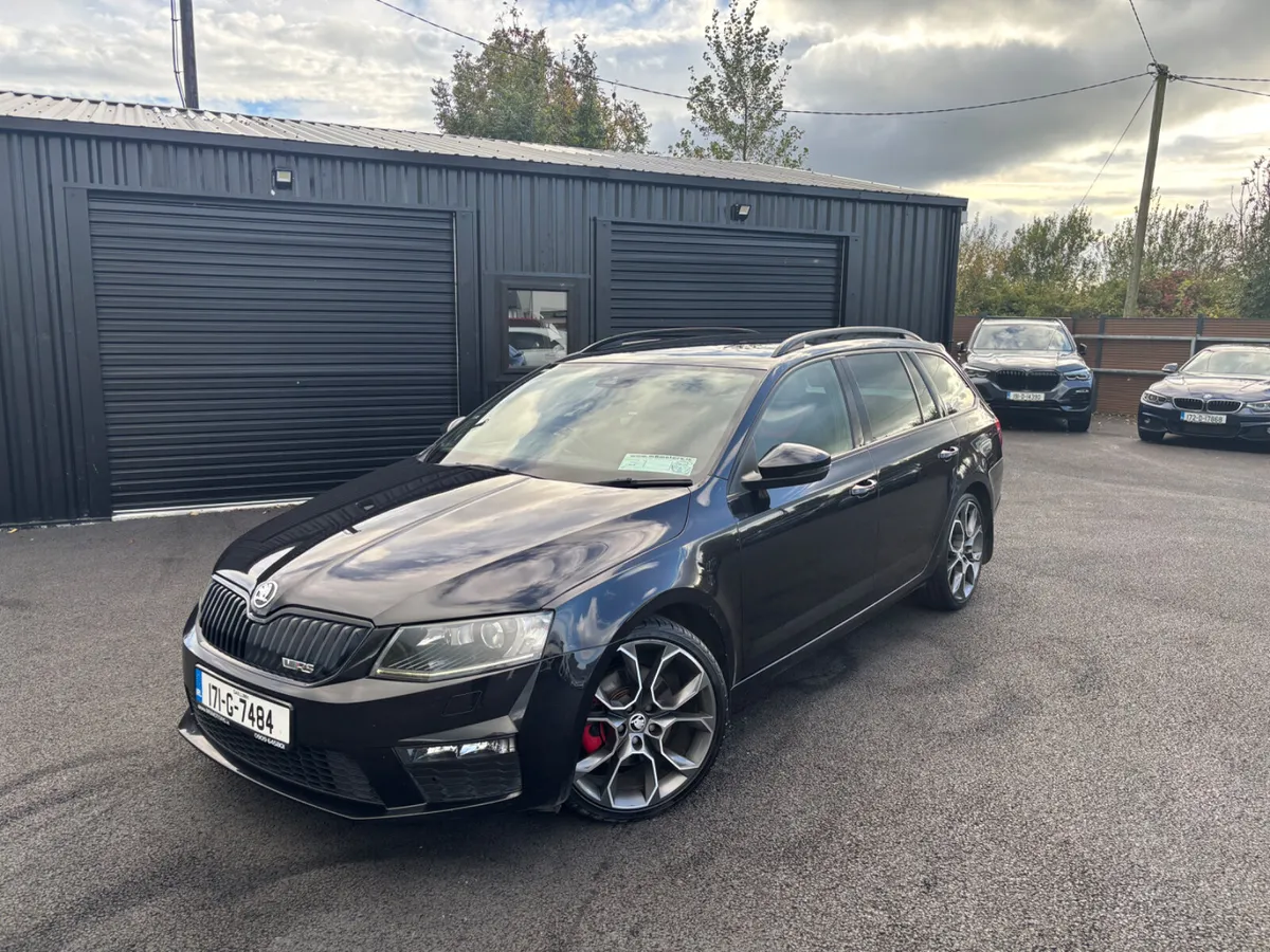Skoda Octavia 2017 VRS Estate Manual - Image 1