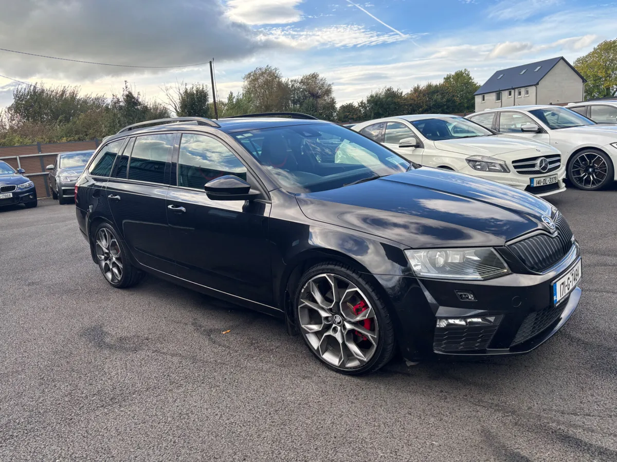 Skoda Octavia 2017 VRS Estate Manual - Image 2