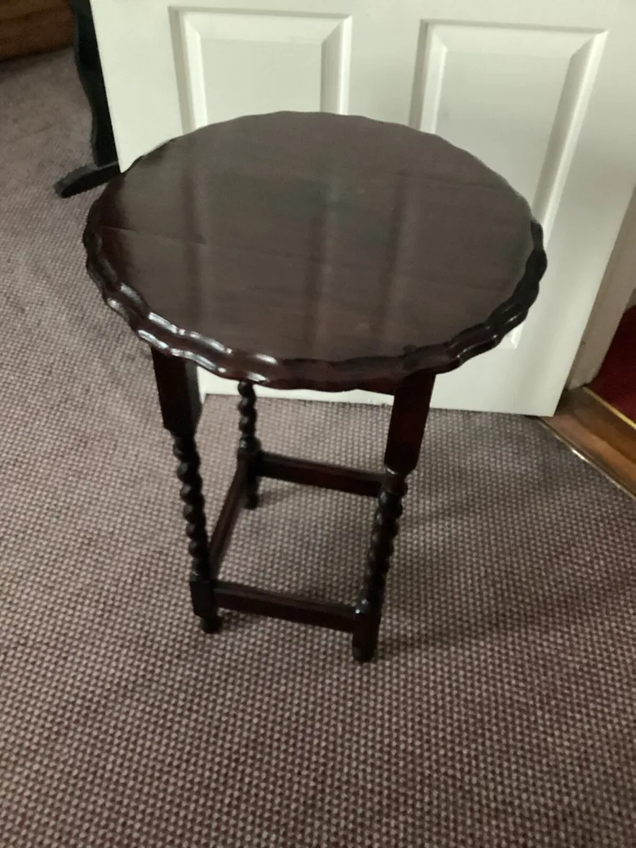 Hall table - Image 2