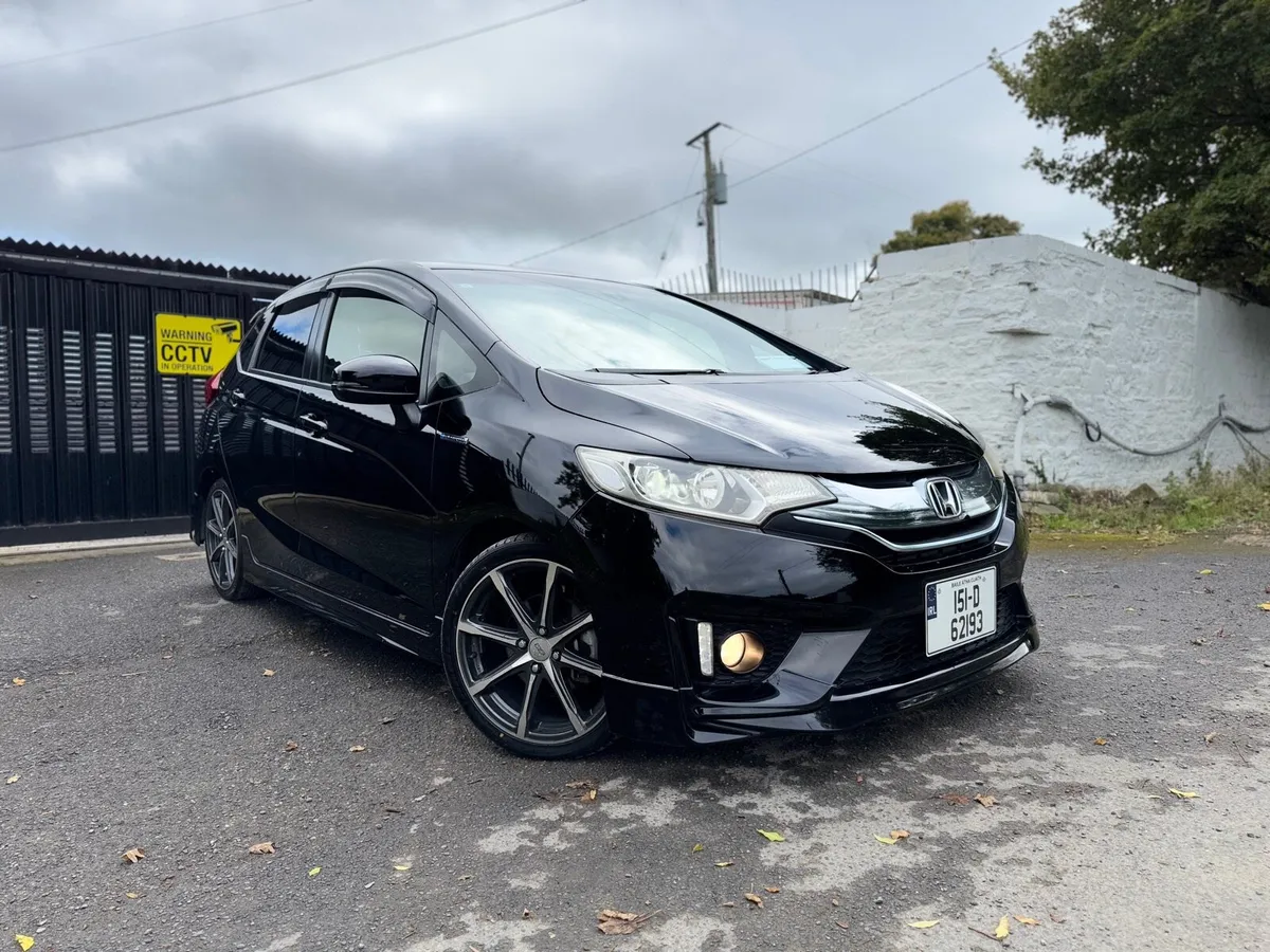 2015 HONDA FIT. MUST SEE. AUTO 1.5L. NEW NCT - Image 1
