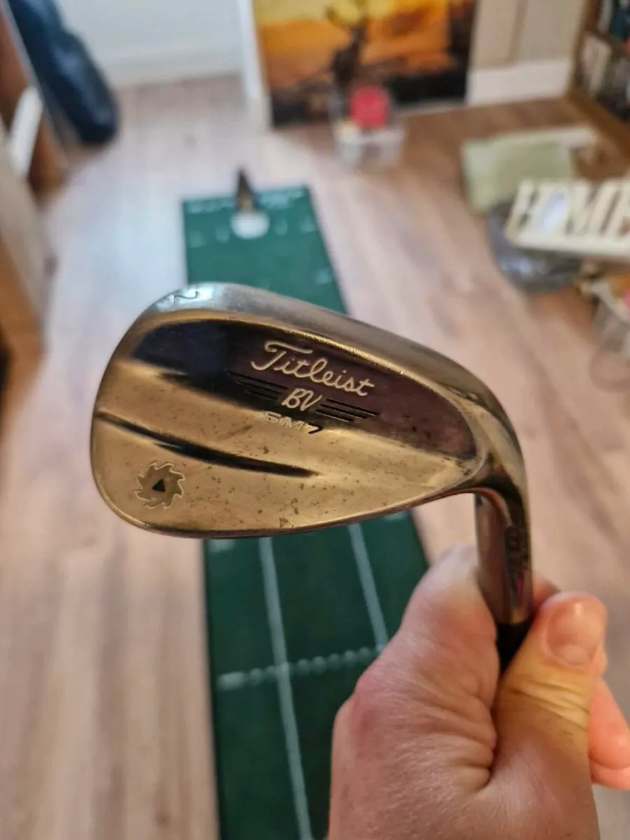 Titleist vokey SM7 52 degree - Image 1