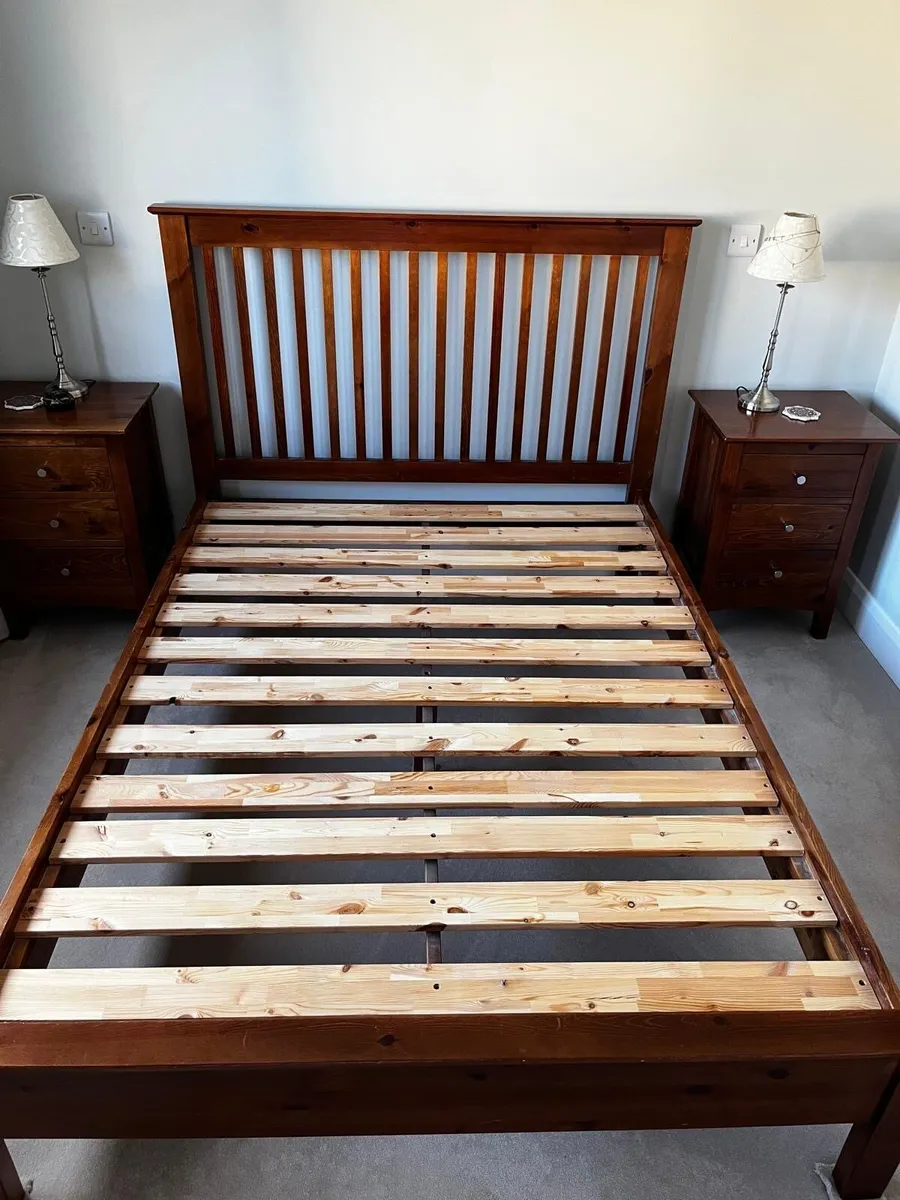 Bed and bedside lockers - Image 1