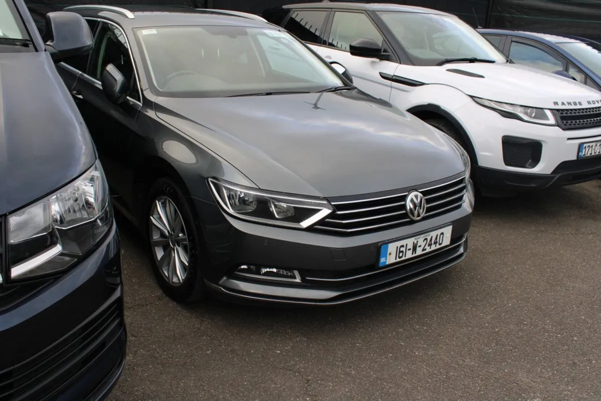 Volkswagen Passat Estate Highline 1.6 TDI 120HP - Image 1