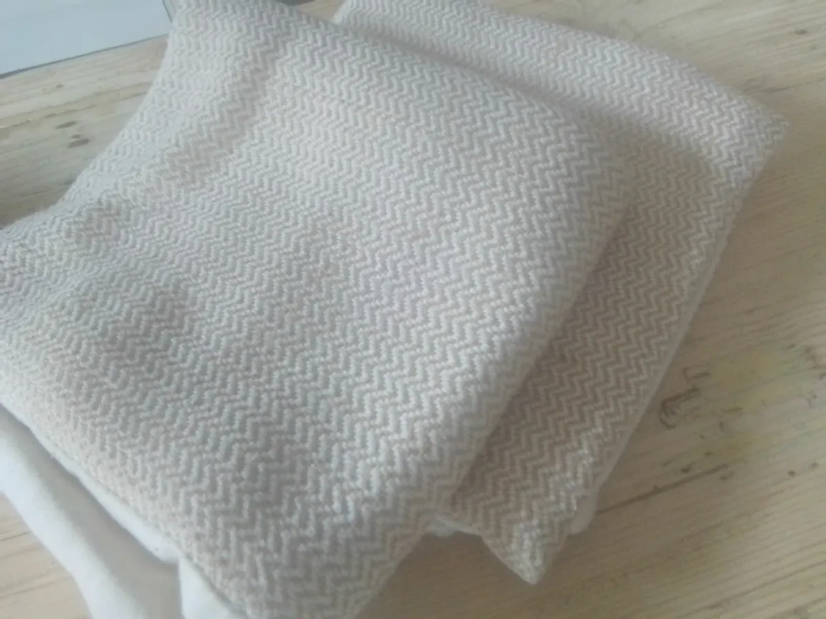 2'x CAYN NATURAL WOVEN CUSHION COVERS 50x 50 NEW - Image 1
