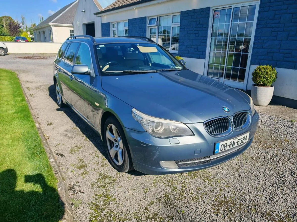 BMW E61 - Image 2
