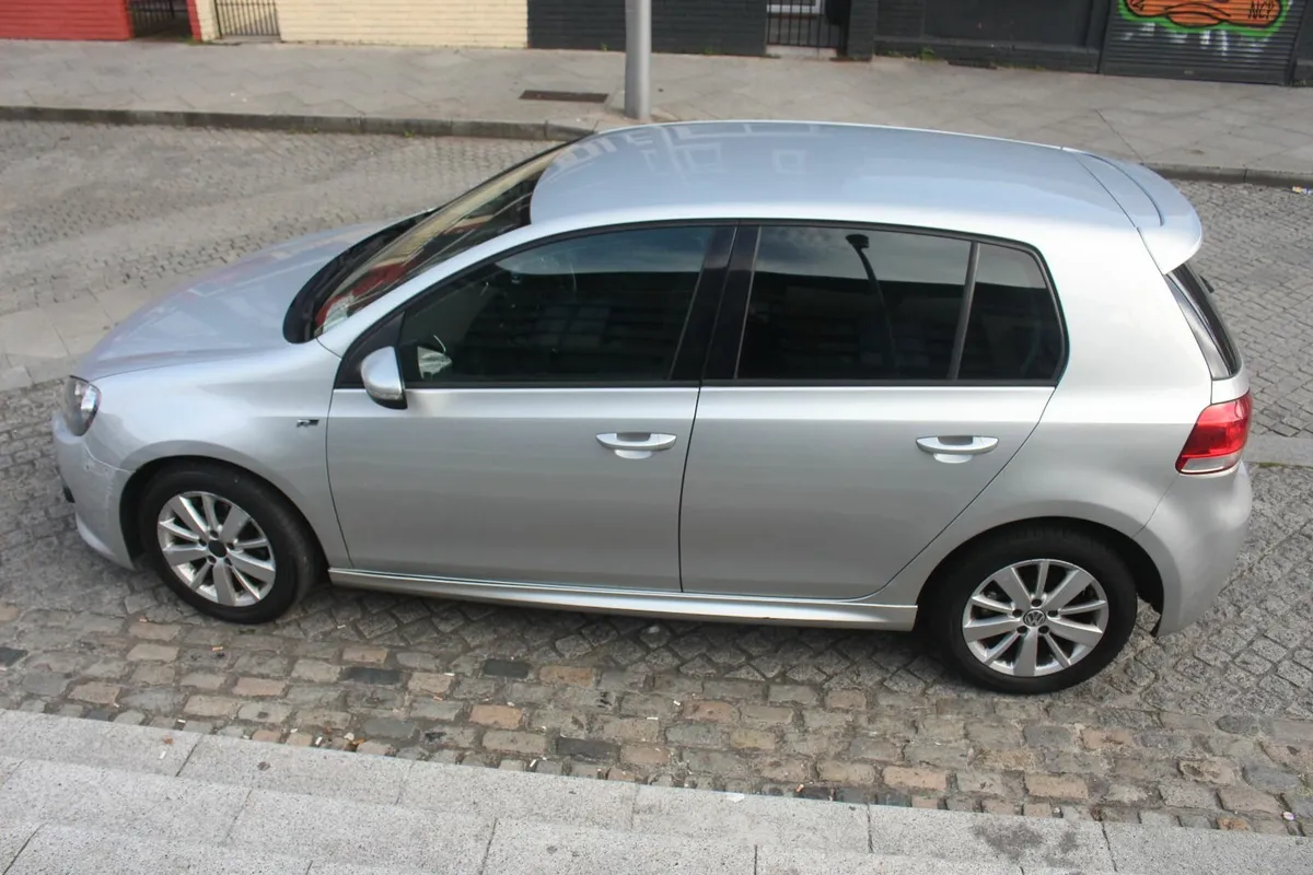 Volkswagen Golf 2012 - Image 2