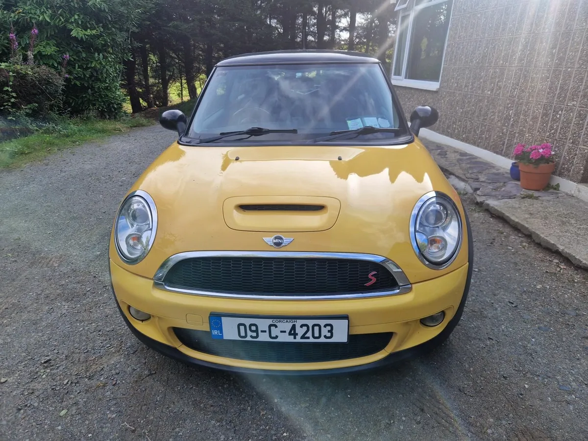 Mini Cooper S - Image 2