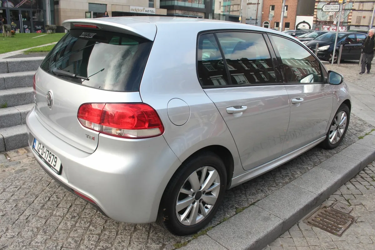 Volkswagen Golf 2012 - Image 3