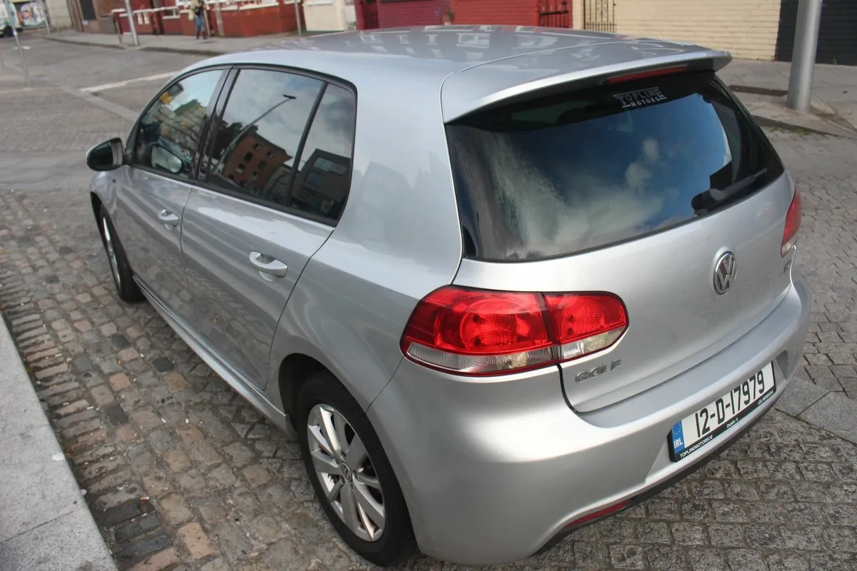Volkswagen Golf 2012 - Image 4