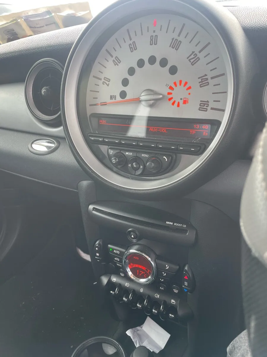 Mini Cooper - Image 2