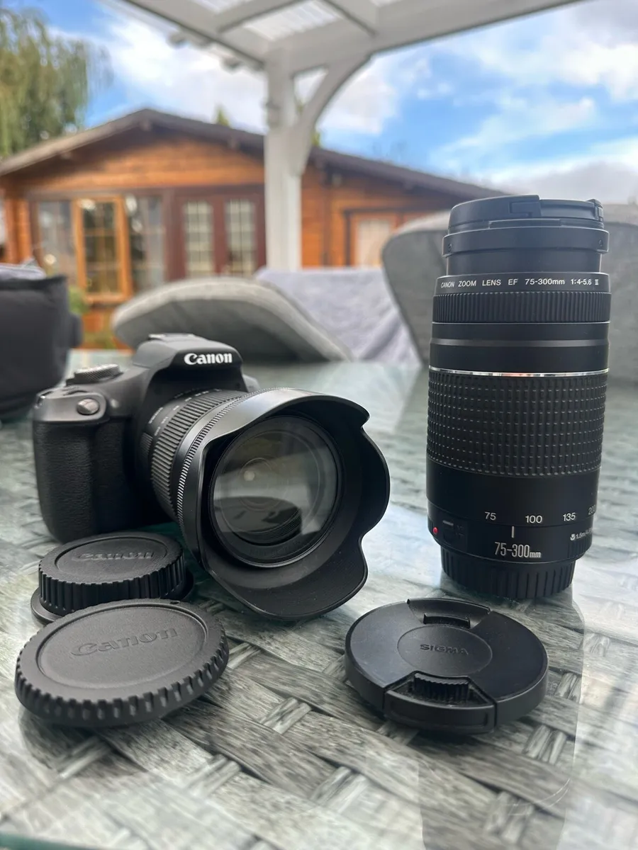 Camera - Canon 2000D + 2 lenses. - Image 1
