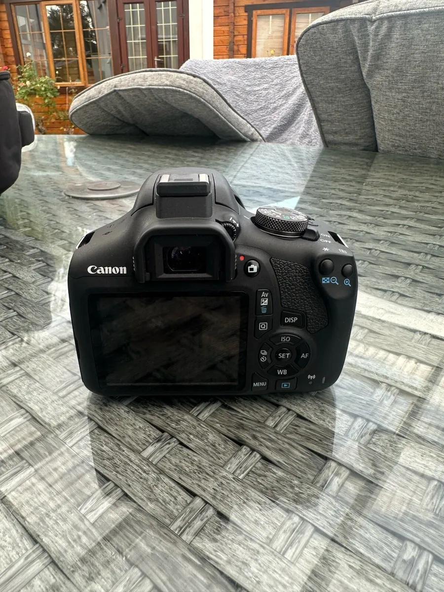 Camera - Canon 2000D + 2 lenses. - Image 2