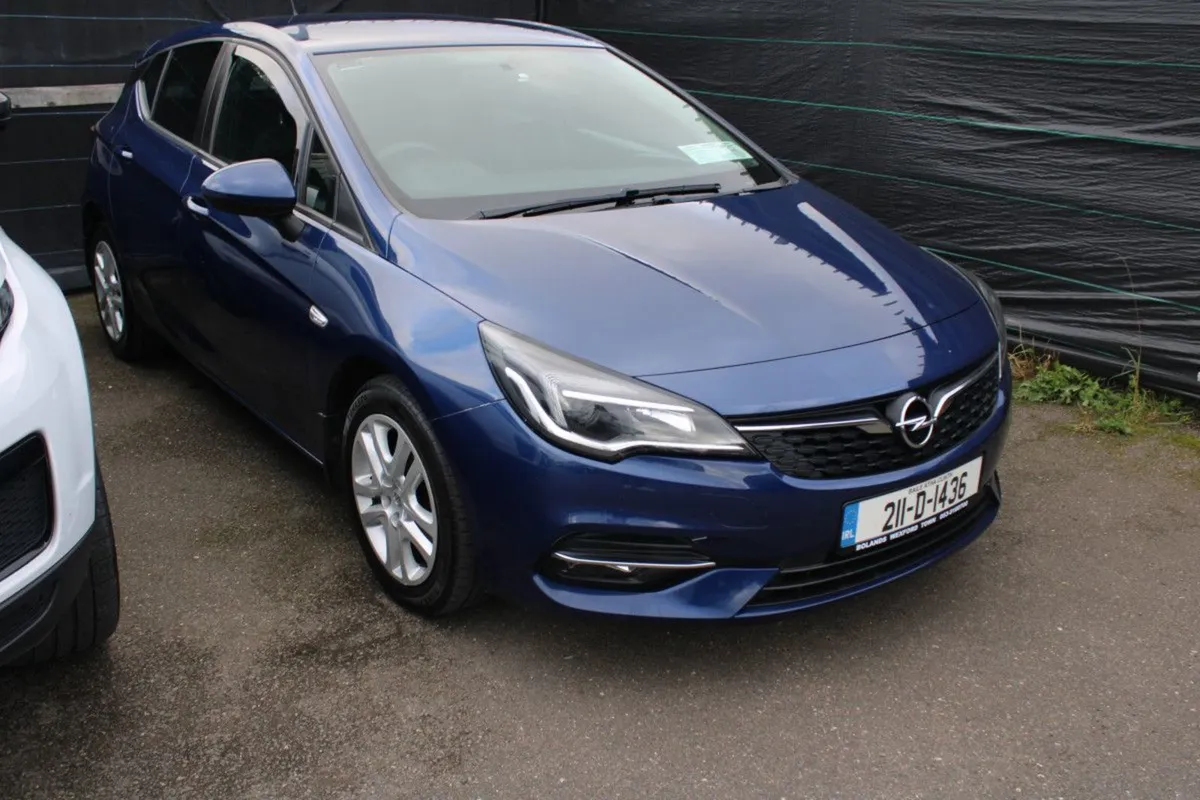 Opel Astra 1.5 Turbo Diesel 105HP 5DR - Image 1