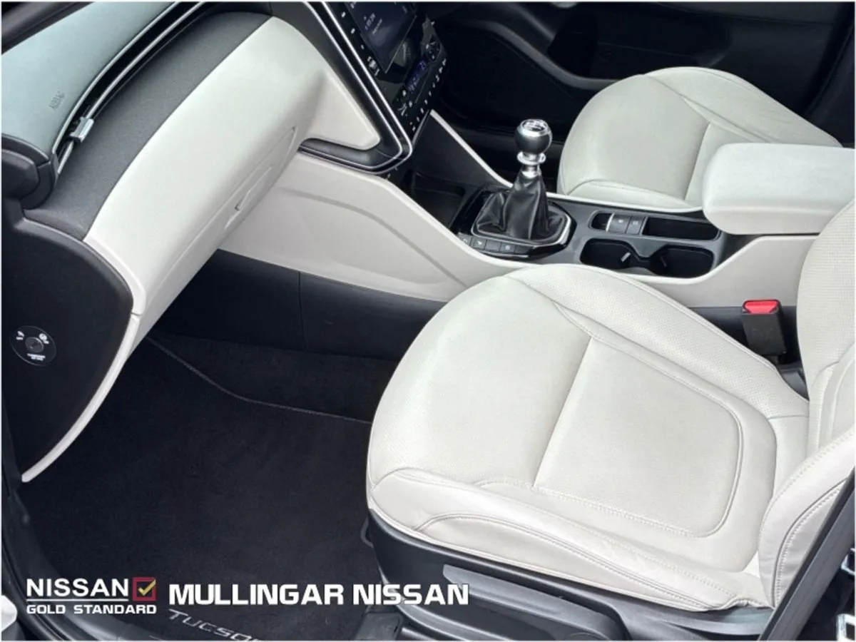 Hyundai Tucson Executive 1.6 Diesel - Check out o - Image 4