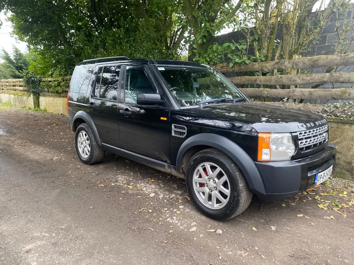 Land Rover Discovery 3 5seater crewcab - Image 1