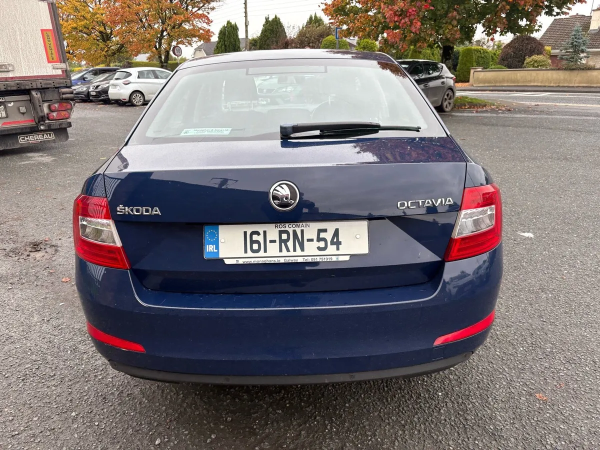 Skoda Octavia 1.6 Diesel - Image 3