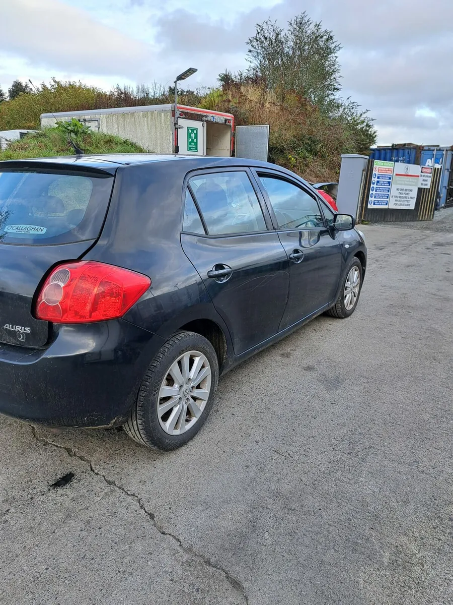 Toyota Auris - Breaking only - Image 4