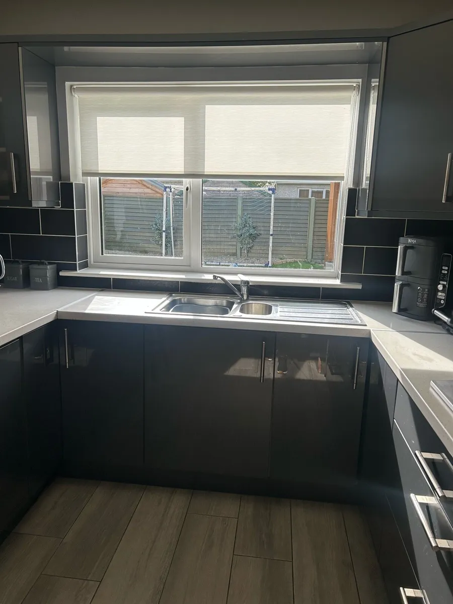 High gloss kitchen - Image 2