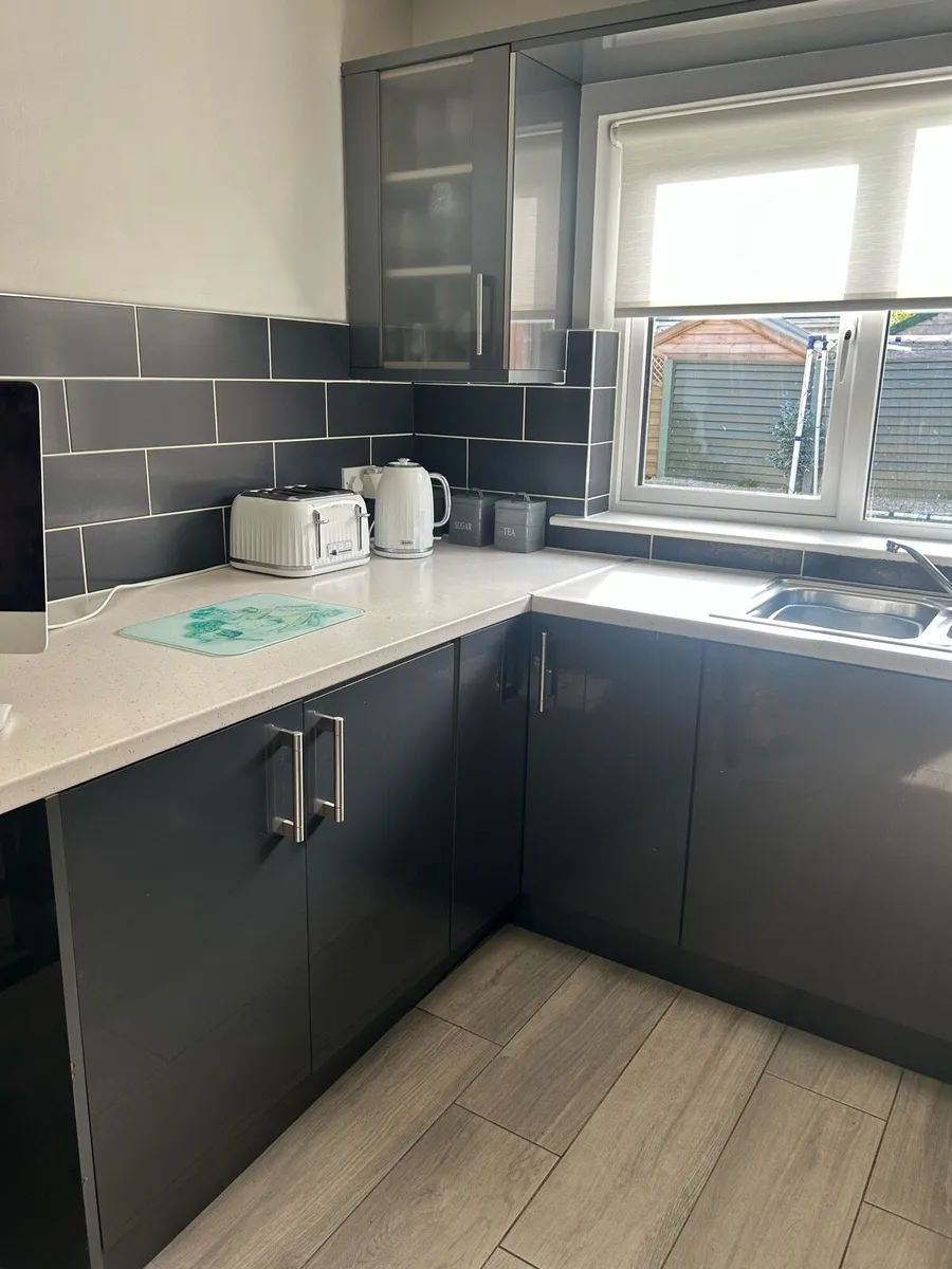 High gloss kitchen - Image 3