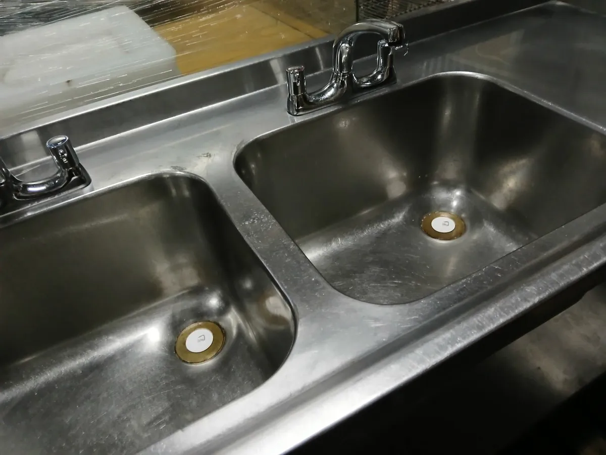Staneless steel cabbinet double sink unit complete - Image 3
