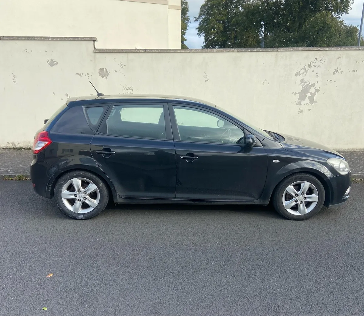 KIA Ceed 1.6 Crdi 2 Ecodynamics 5DR, 2012 - Image 1