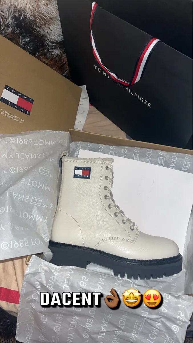 Tommy Hilfiger Boots Beige/Black - Image 2