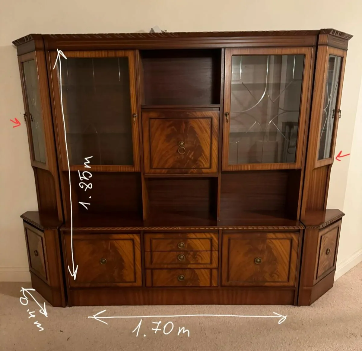 Cabinet with glass doors