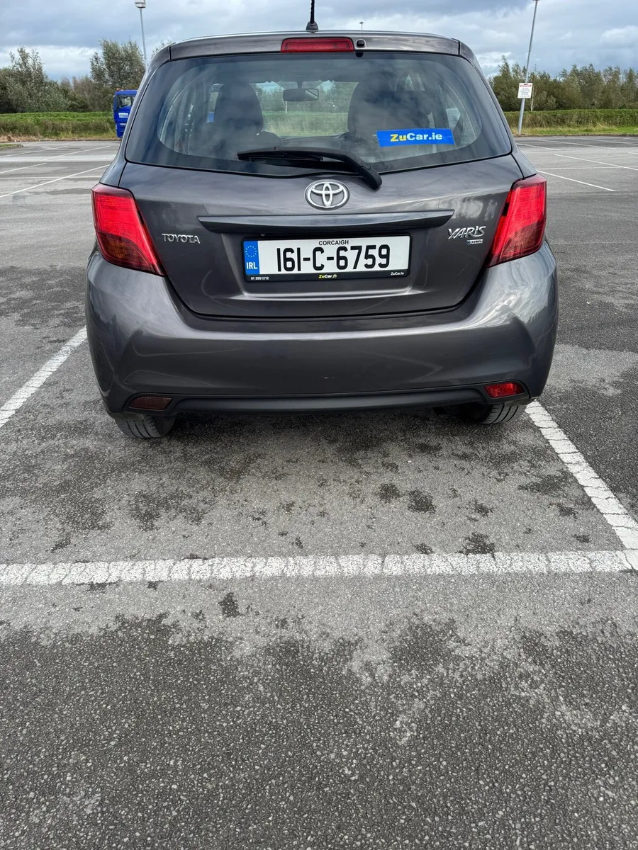 Toyota Yaris 2016. Litre petrol - Image 4
