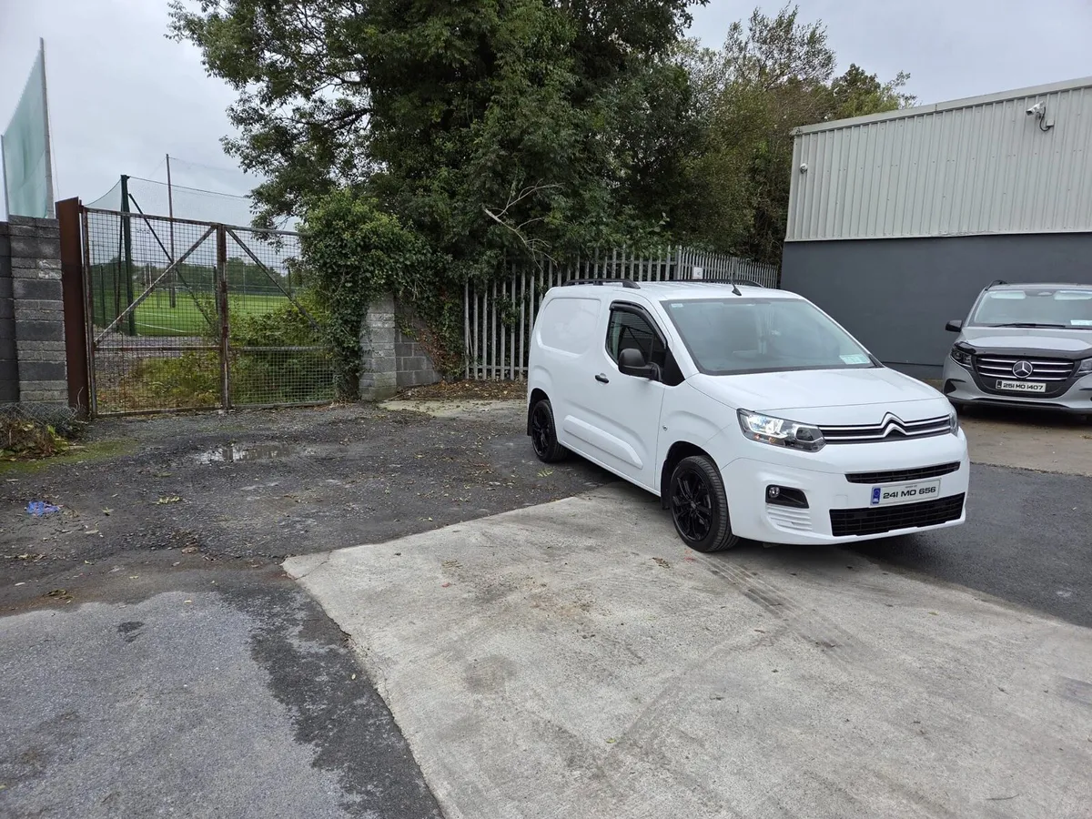 Citroen Berlingo 2024 - Image 1