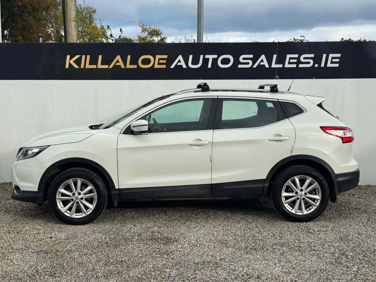 Nissan Qashqai 1.5DCI N-Connecta (Very Low Miles) - Image 4