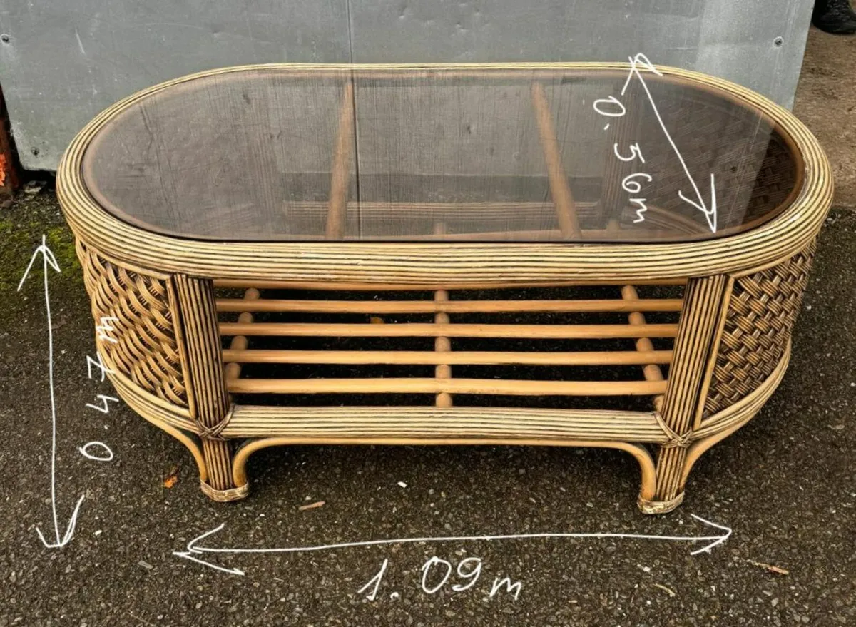 Wicker coffee table - Image 1