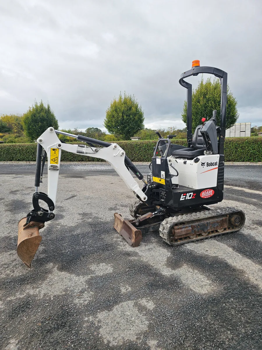 2021 Bobcat E10z Micro Digger w/ 1200  hrs - Image 2