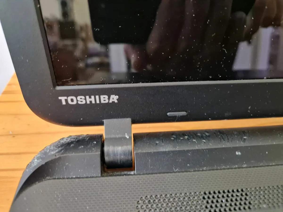 Toshiba Satellite C50-B-16U 15.6 Laptop 4Gb RAM, - Image 3