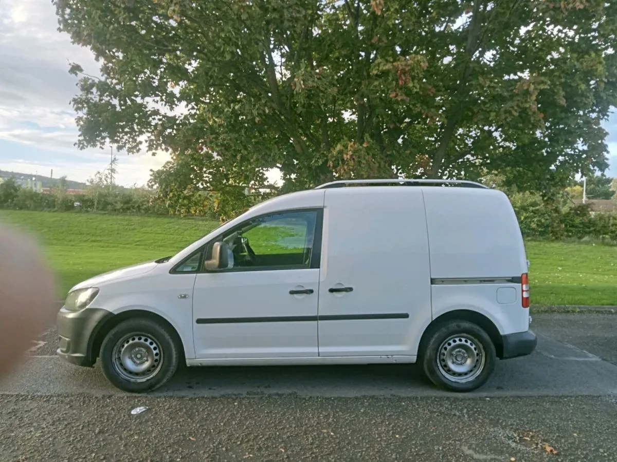 132 Volkswagen caddy 1.6TDI CVRT 1/26 - Image 2