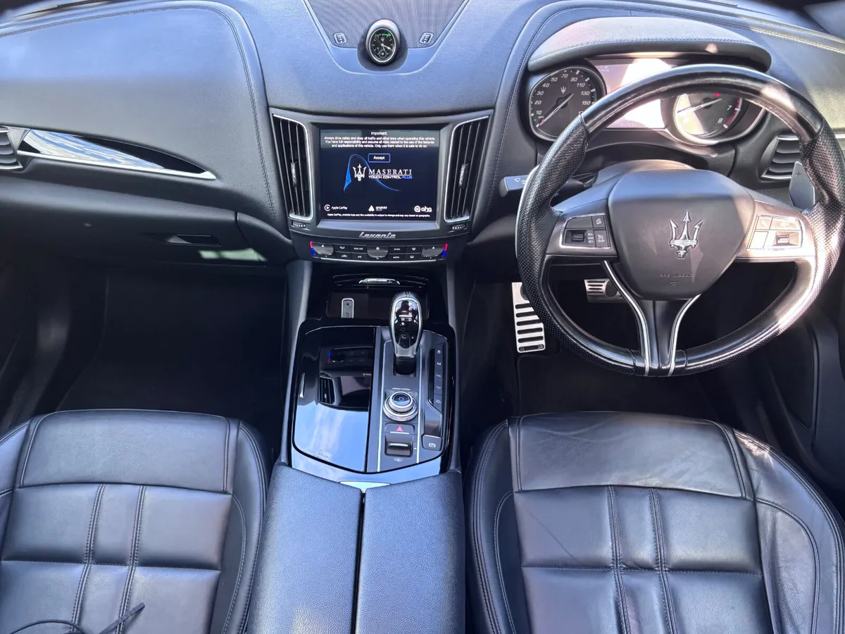 MASERATI LEVANTE 3.0 V6 S AWD AUTO // LOW KMS - Image 4