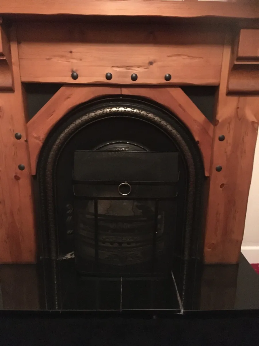 Fire place. - Image 2
