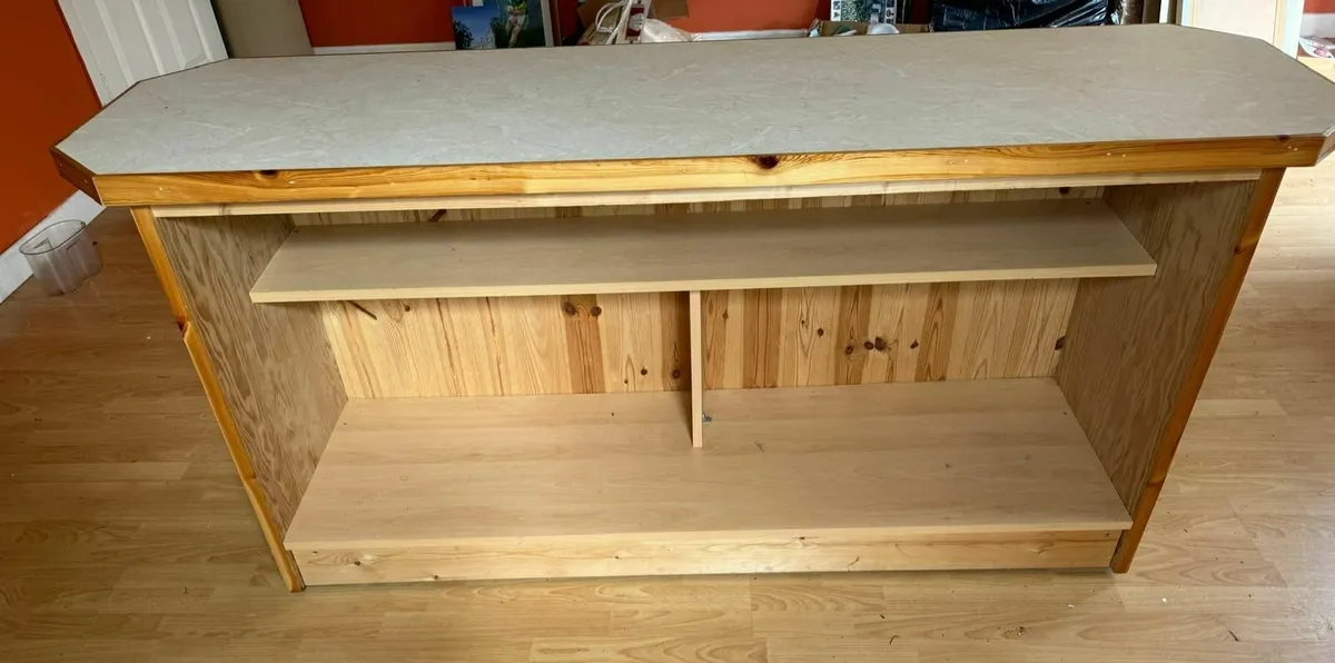 Central kitchen table - Image 2