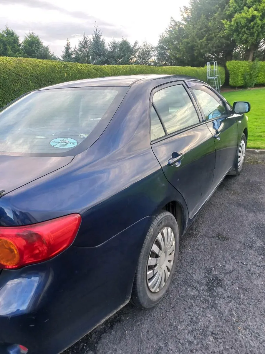 2010 toyota corolla d4d - Image 2